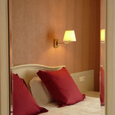 Szálloda Western Le Duguesclin Hotel-restaurant